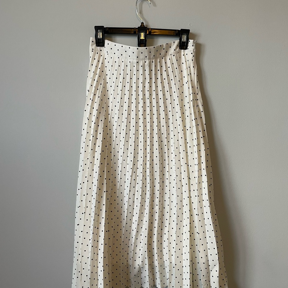Elegant White Polka Dot Skirt